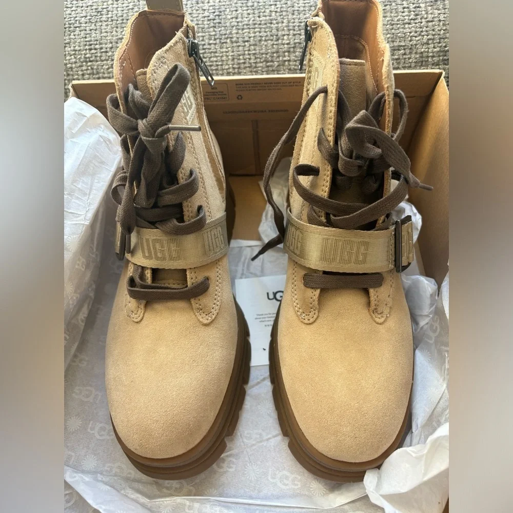Leather Waterproof UGG Winter Boot, Size 9, Brand New in Box - Picture 14 of 16